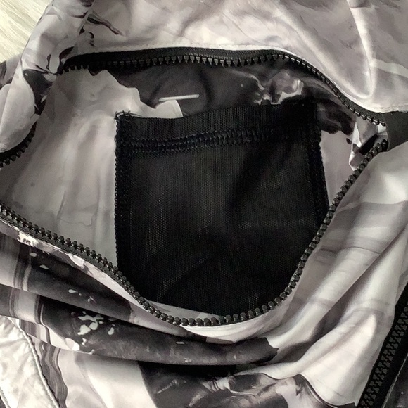 LULULEMON Miss Misty Wave Jacket - Picture 8 of 12